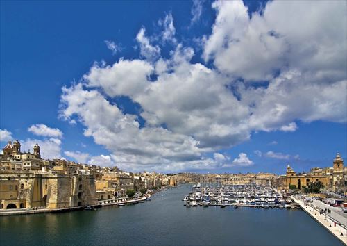 Malta01_R.jpg